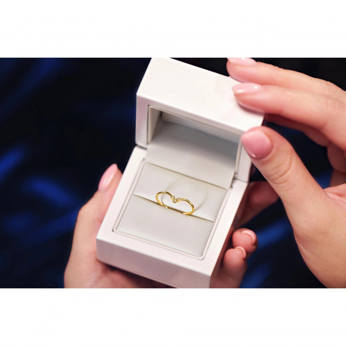 Inel Aur 8K în Formă de Inimă cu Zirconiu - Eleganță Romantică