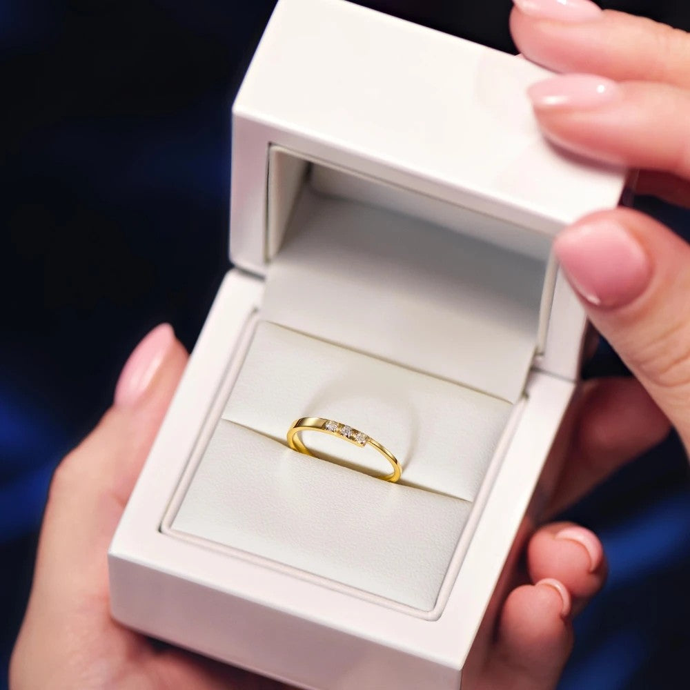 Inel Aur 8K cu Zirconiu - Eleganță Delicată