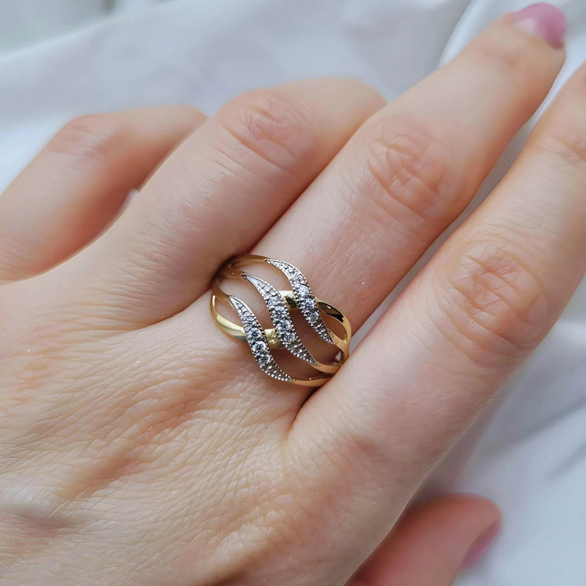 Inel Larg Aur 8K Cu Zirconii