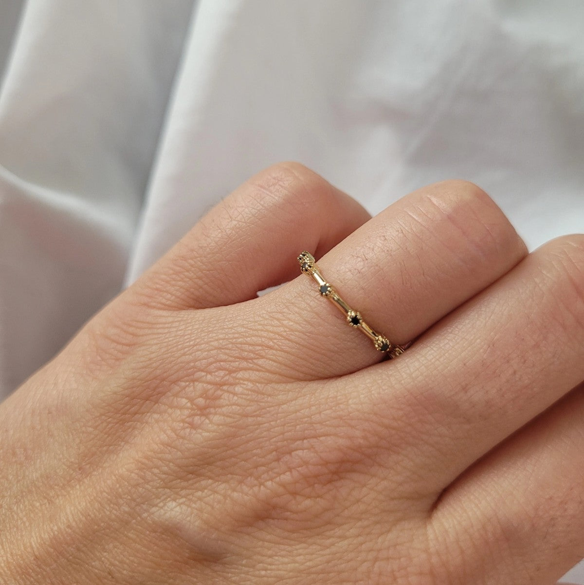 Inel Aur 8K cu Pietre Negre