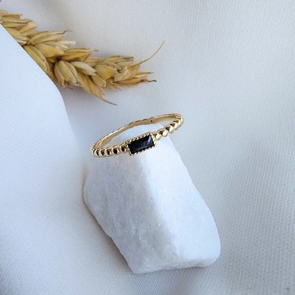 Inel Aur 8K Cu Bile și Zirconiu Negru