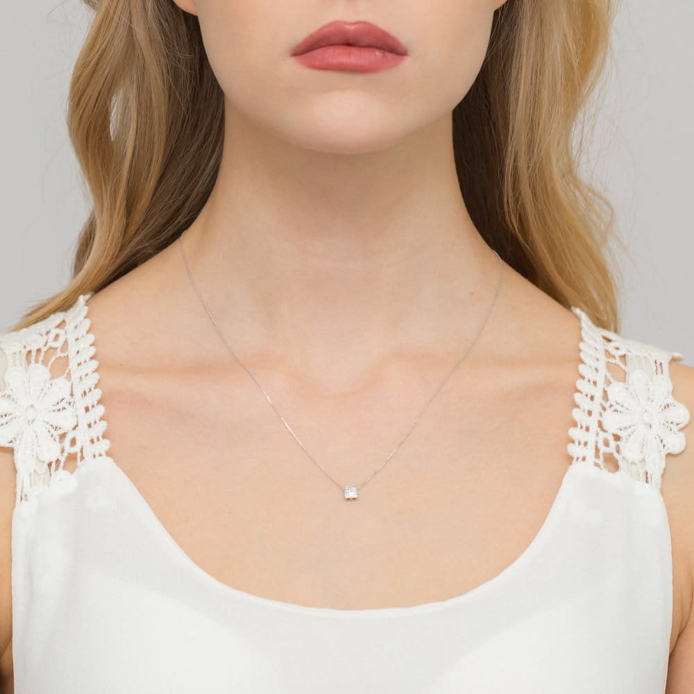 Colier Patrat Aur 14k cu Diamante 0.08 ct - Alb