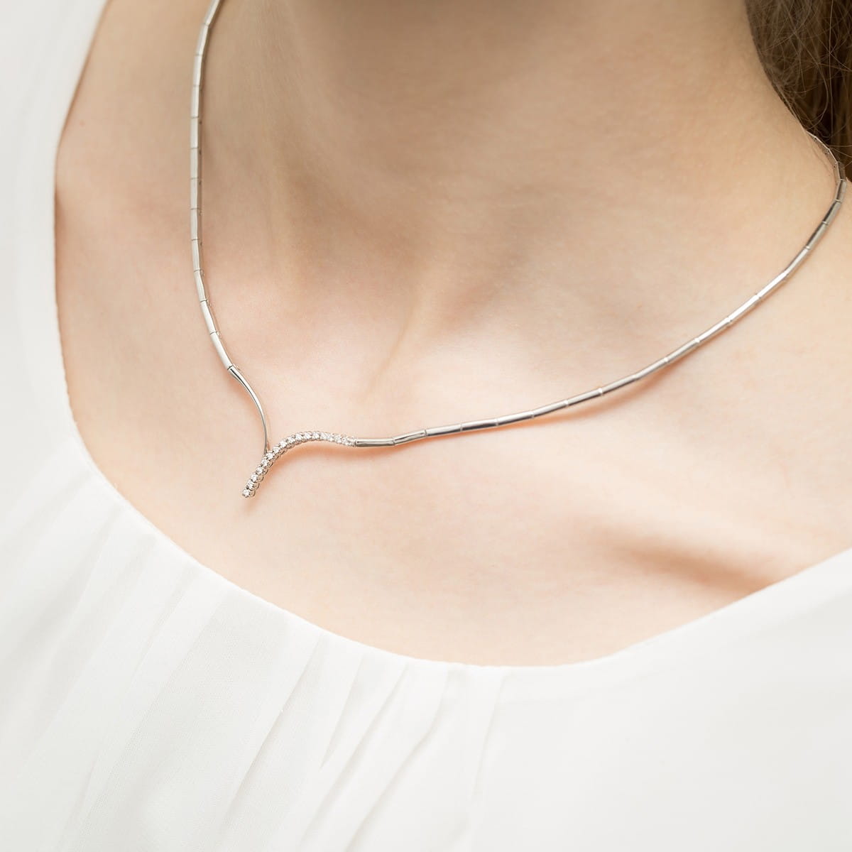 Colier Aur 14k cu Diamante 0.16 ct - Alb