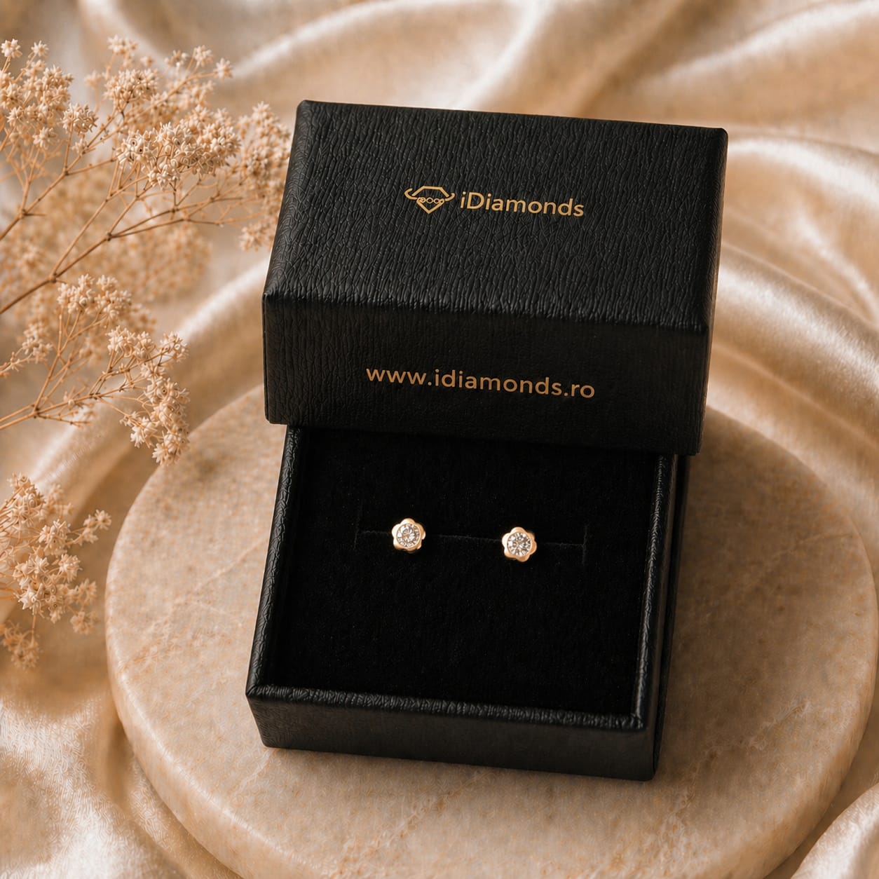 Cercei Aur 14K flori cu zirconii 3mm, Filet cu Protecție