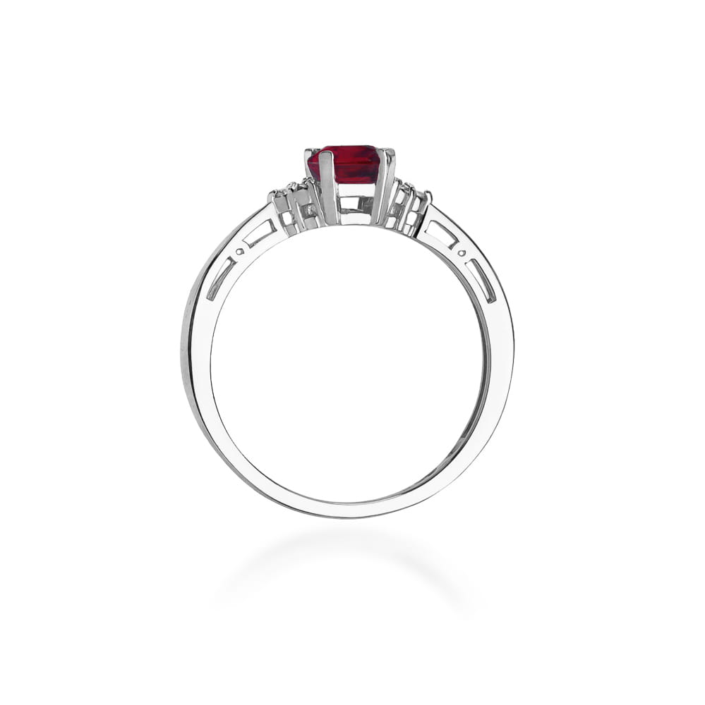 Inel Aur 9K cu Rubin 0.80 ct si Diamante Naturale 0.03 ct