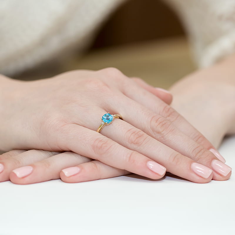 Inel Aur 9K cu Topaz Swiss 1.10 ct si Diamante Naturale 0.03 ct