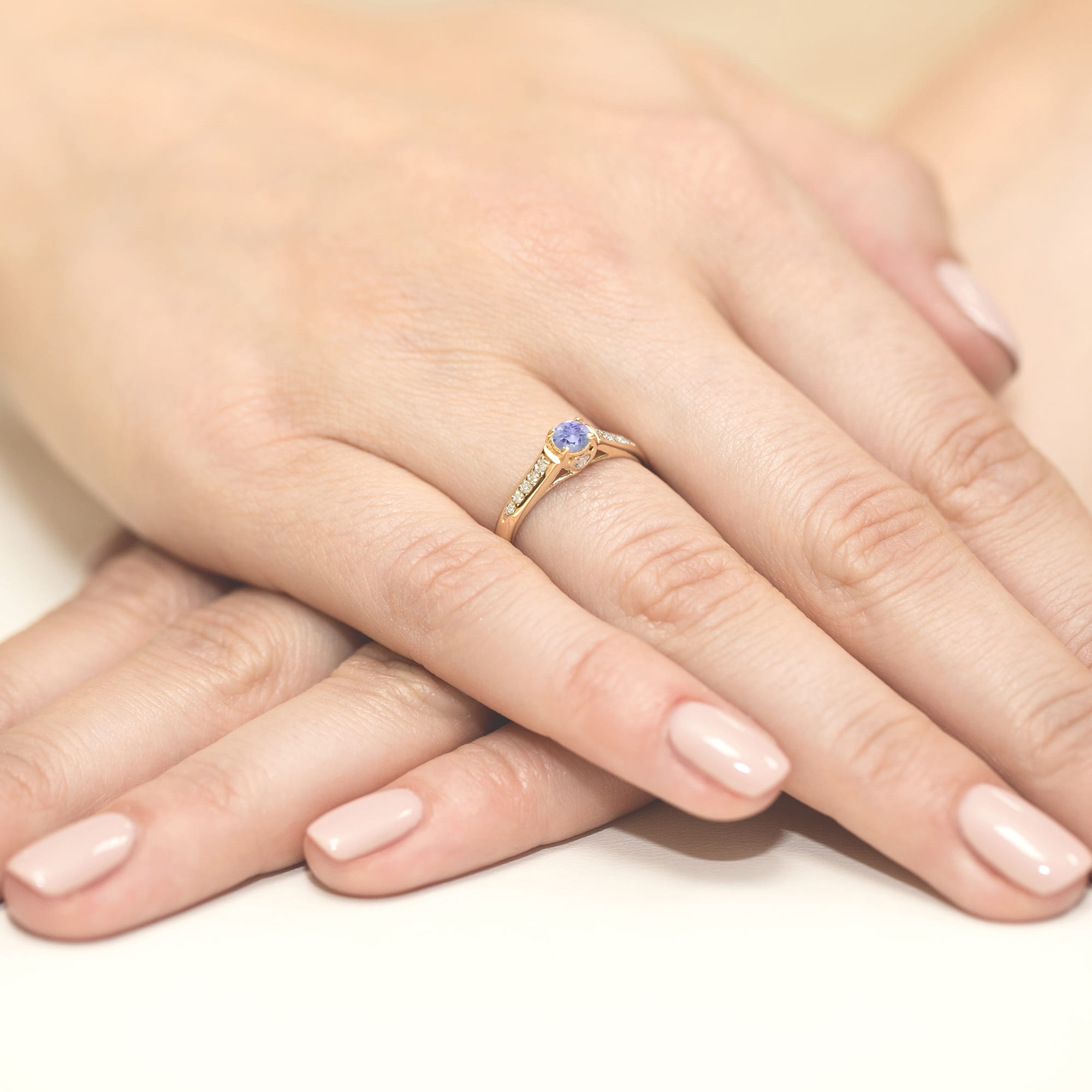 Inel Aur 9K cu Tanzanit 0.35 ct si Diamante Naturale 0.10 ct