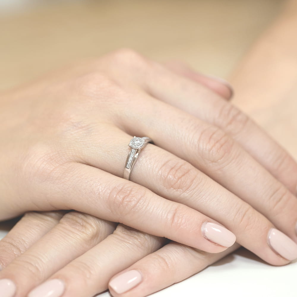 Inel Aur 9K cu Diamante Naturale 0.13 ct