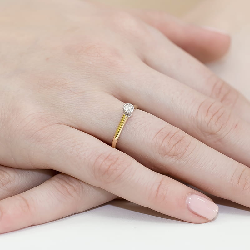 Inel Aur 9K cu Diamant Natural 0.13 ct