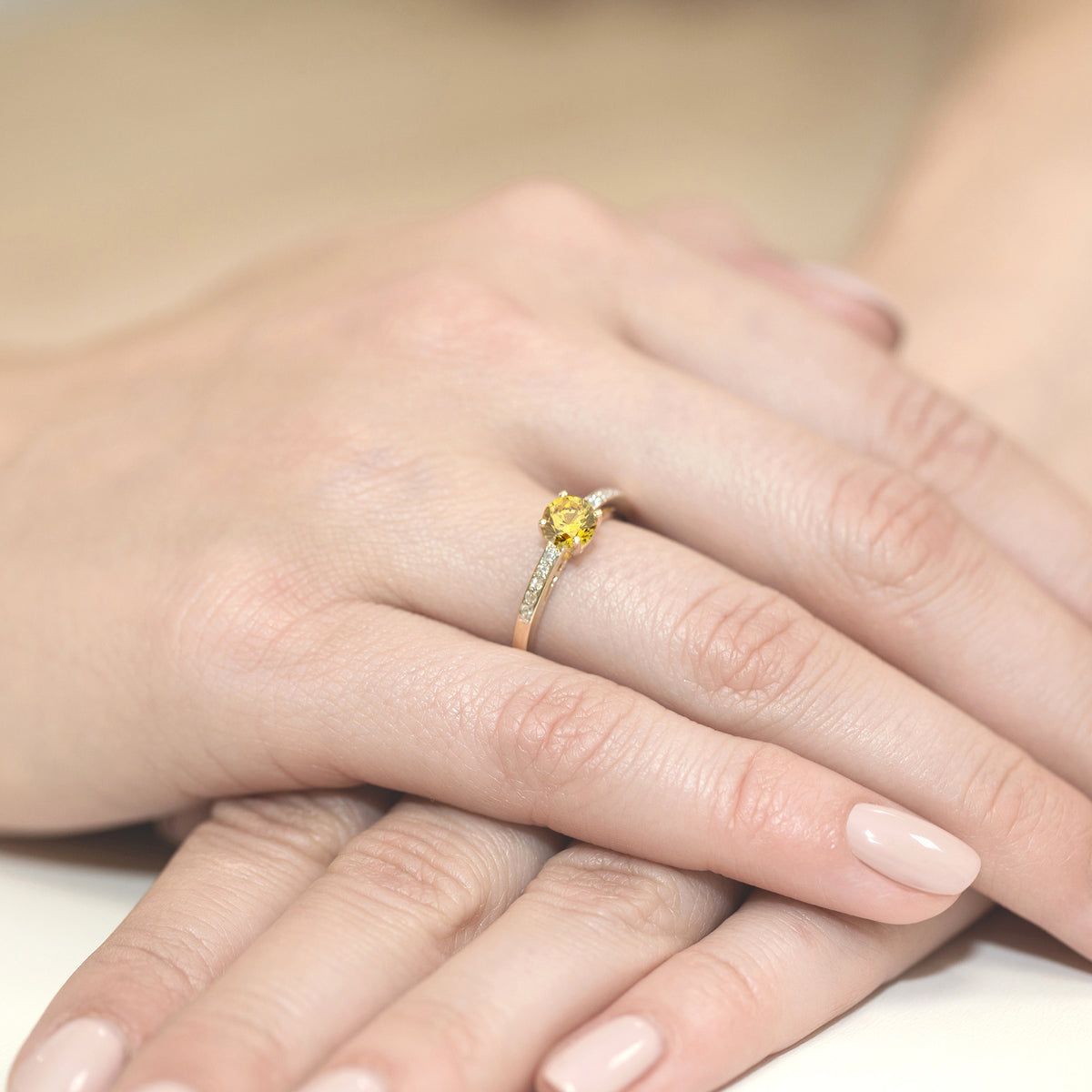 Inel Aur 9K cu Diamante Galben de Laborator 0.55 ct