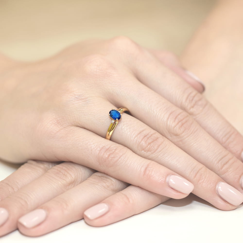 Inel Aur 9K cu Safir 0.70 ct si Diamante Naturale 0.03 ct