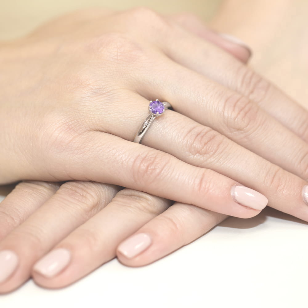Inel Aur 9K cu Ametist 0.50 ct si Diamante Naturale 0.01 ct