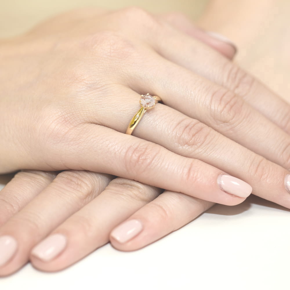 Inel Aur 9K cu Morganit 0.40 ct si Diamante Naturale 0.01 ct