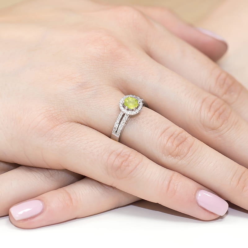 Inel Aur 9K cu Peridot 0.60 ct si Diamante Naturale 0.20 ct