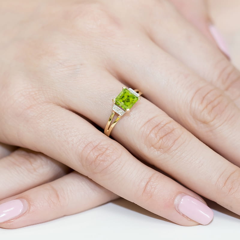 Inel Aur 9K cu Peridot 1.10 ct si Diamante Naturale 0.03 ct