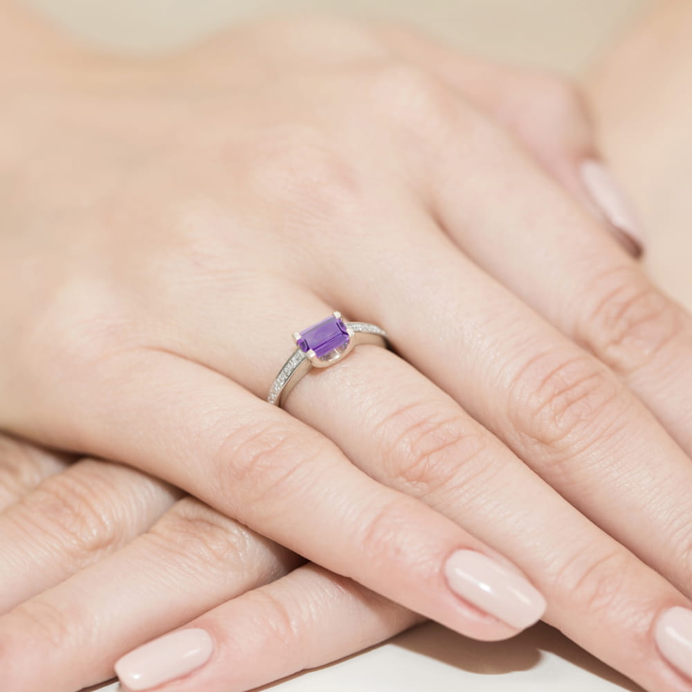Inel Aur 9K cu Ametist 0.60 ct si Diamante Naturale 0.03 ct