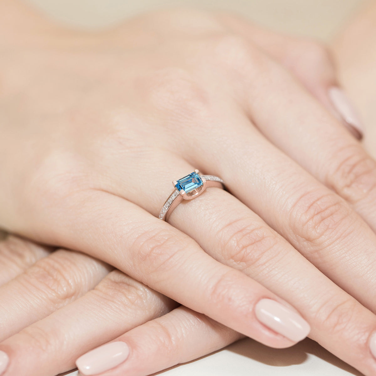 Inel Aur 14K cu Diamante Albastru de Laborator 0.53 ct