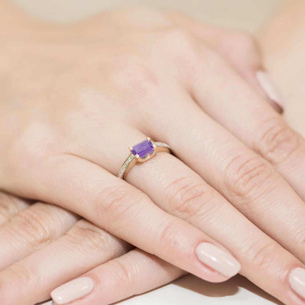Inel Aur 9K cu Ametist 0.60 ct si Diamante Naturale 0.03 ct