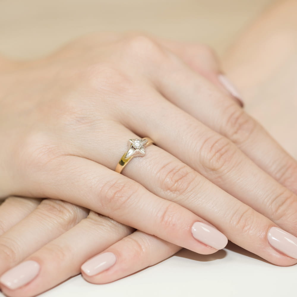 Inel Aur 9K cu Diamant Natural 0.12 ct