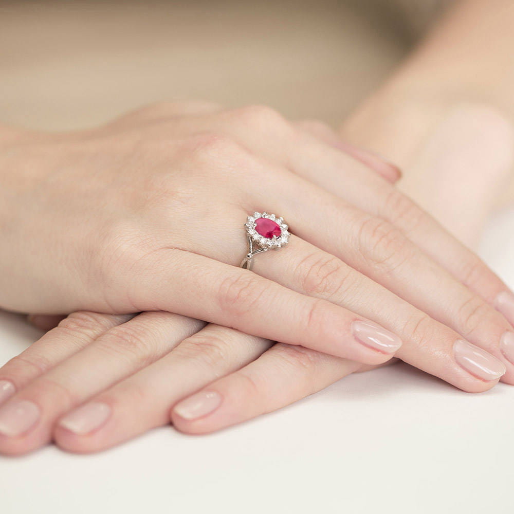 Inel Aur 9K cu Rubin 1.00 ct si Diamante Naturale 0.28 ct