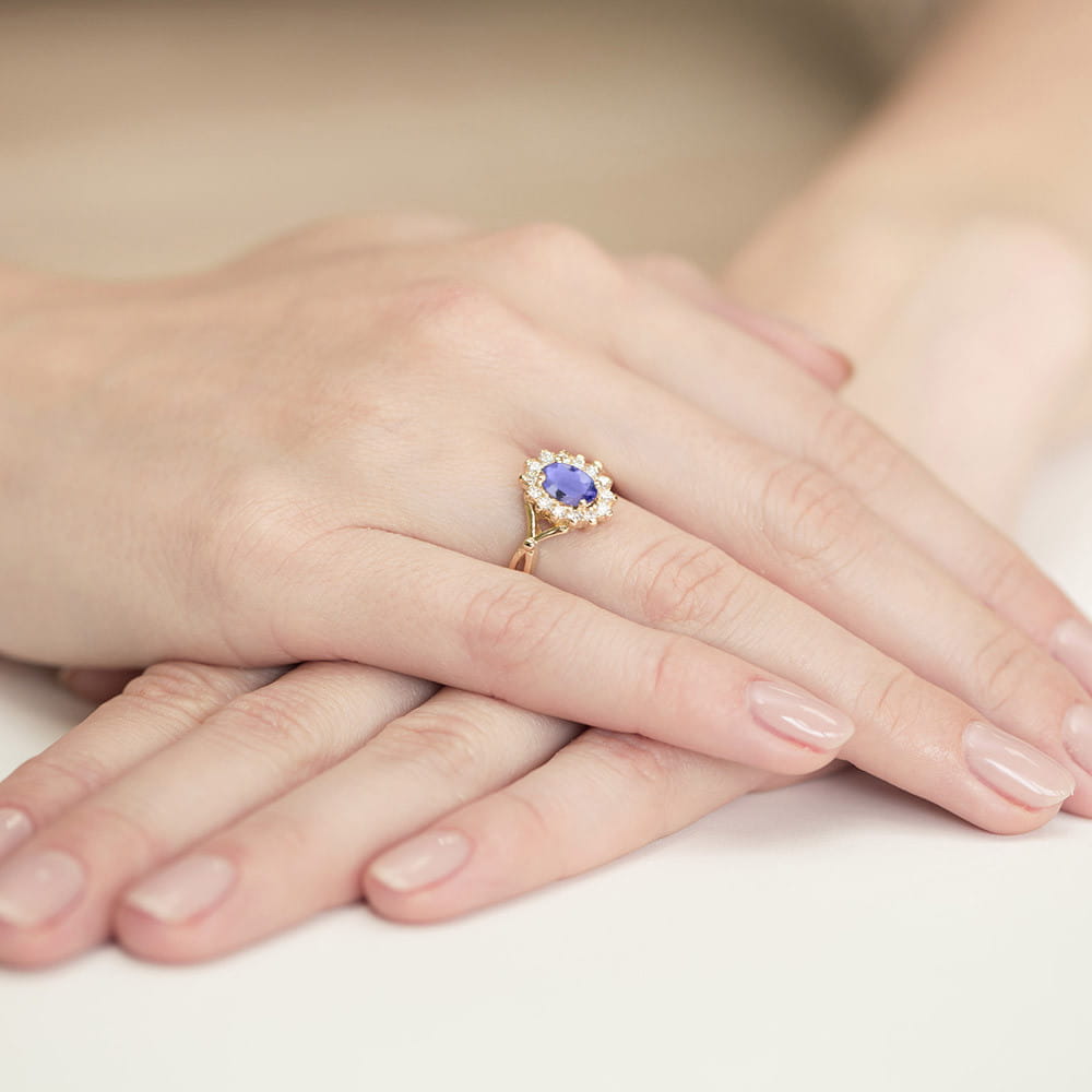 Inel Aur 9K cu Tanzanit 0.70 ct si Diamante Naturale 0.28 ct