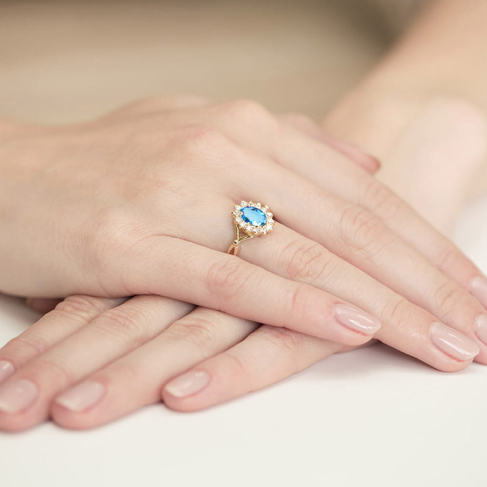 Inel Aur 9K cu Topaz Swiss 0.50 ct si Diamante Naturale 0.12 ct