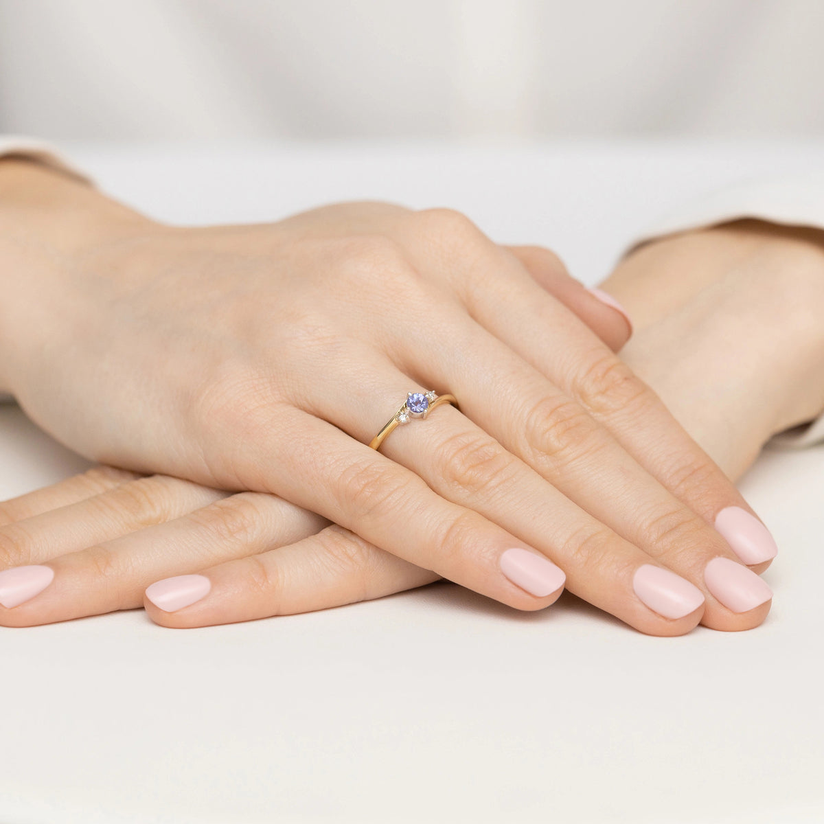 Inel Aur 14K cu Tanzanit 0.35 ct si Diamante Naturale 0.03 ct