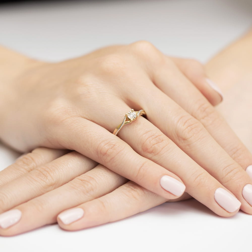 Inel Aur 9K cu Diamant Natural 0.08 ct
