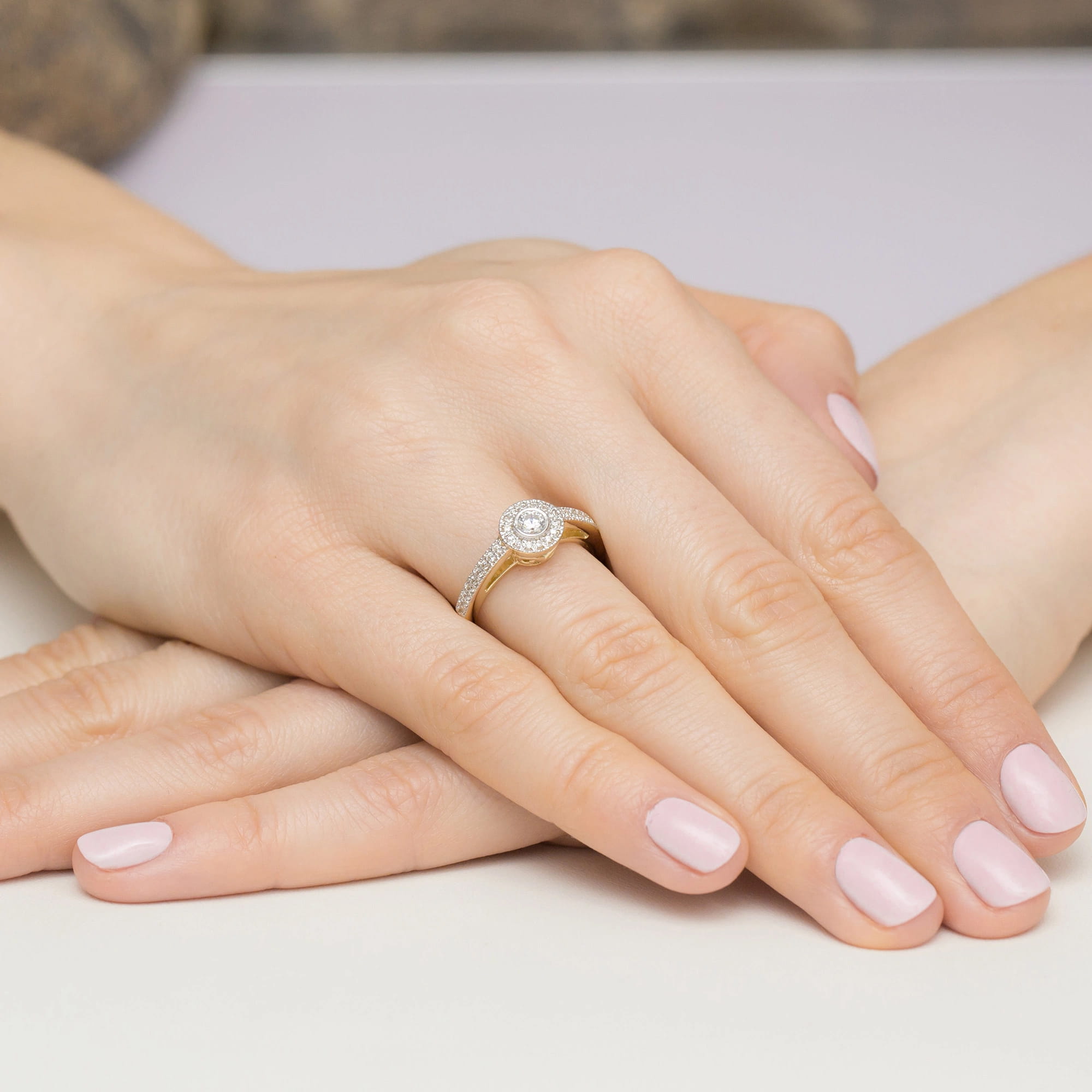 Inel Aur 9K cu Diamante Naturale 0.38 ct