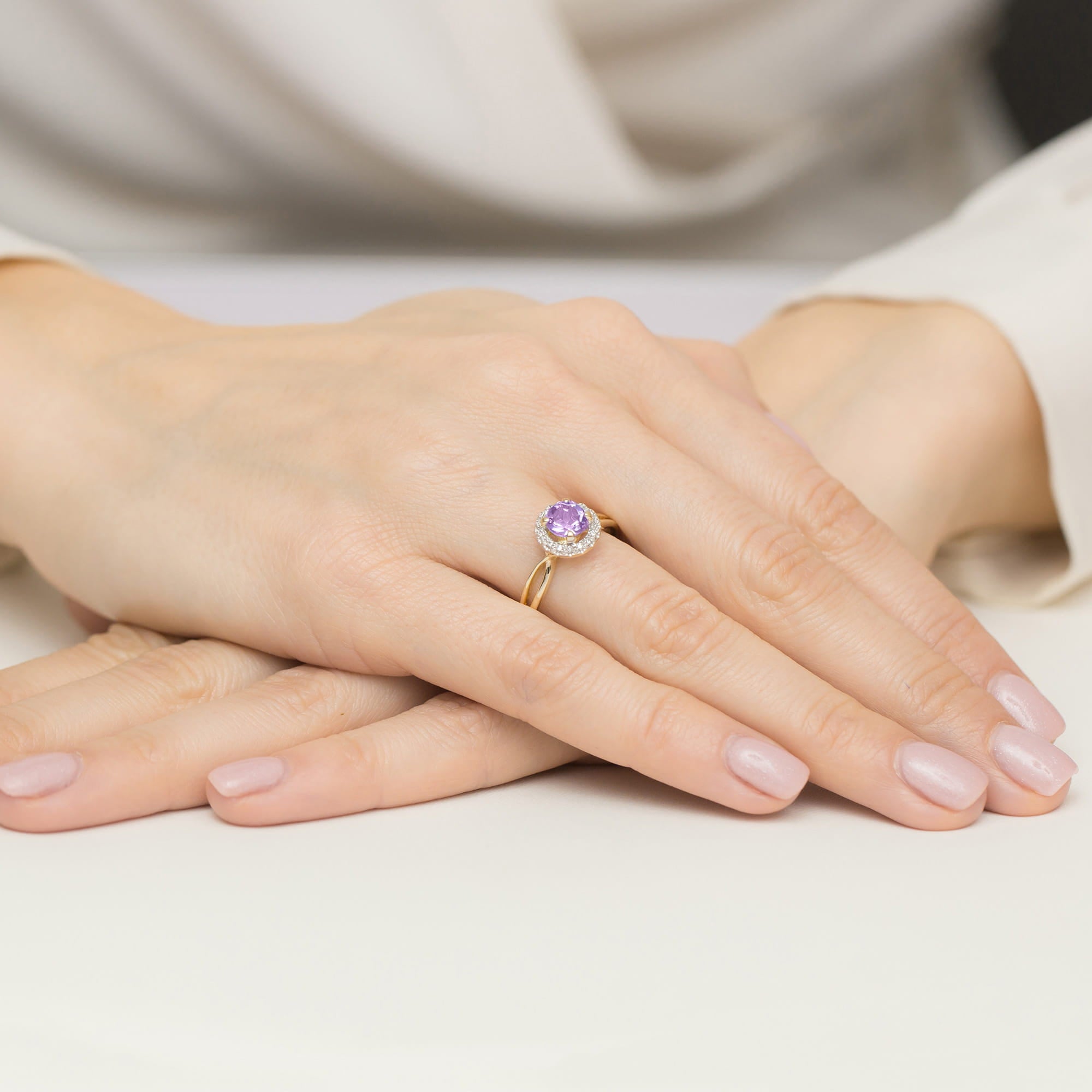Inel Aur 9K cu Ametist 0.90 ct si Diamante Naturale 0.08 ct