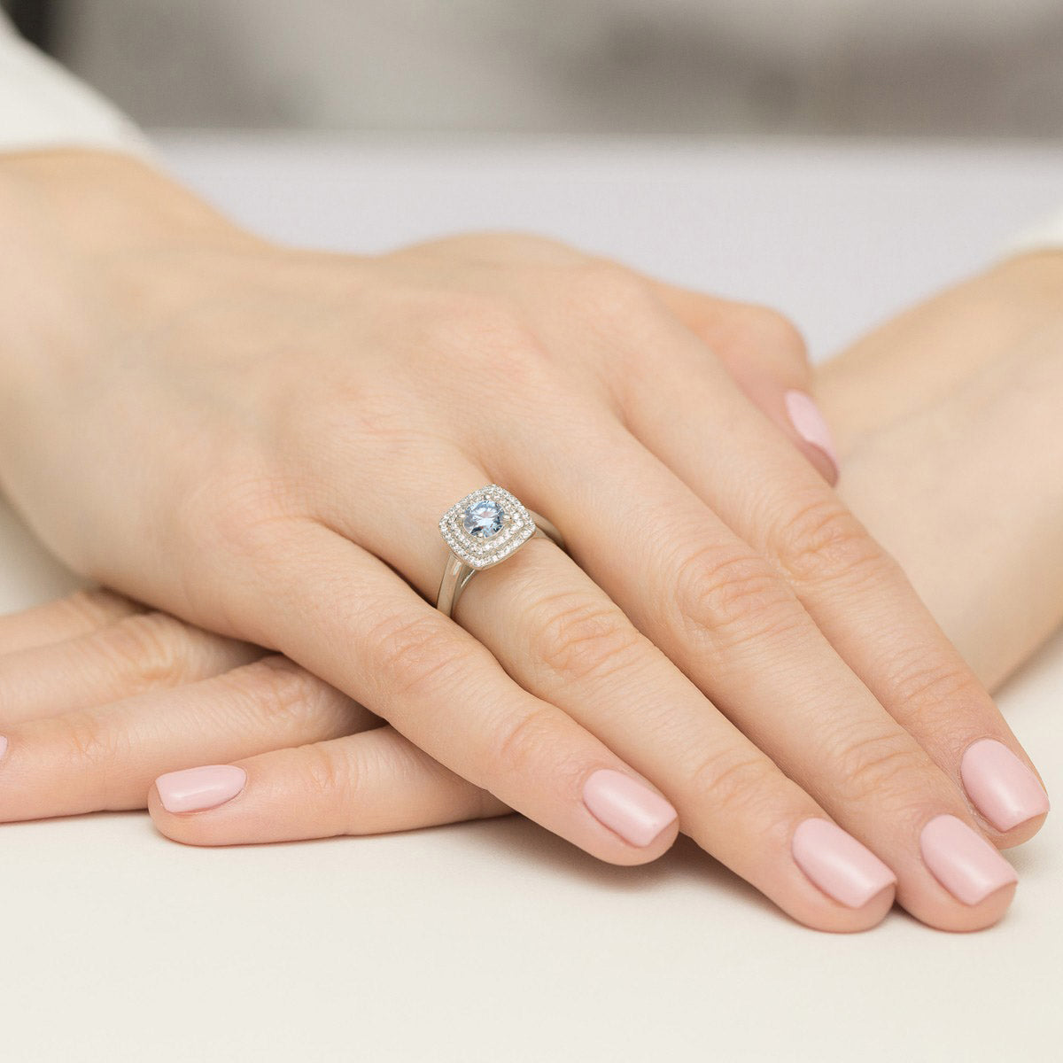 Inel Aur 9K cu Diamante Albastru de Laborator 0.78 ct