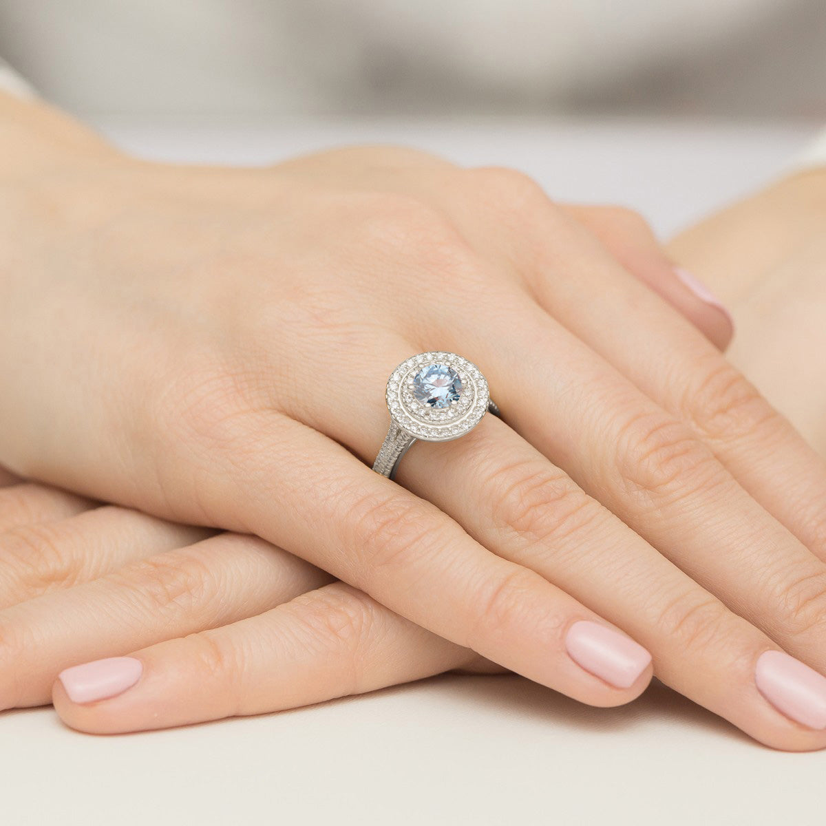 Inel Aur 9K cu Diamante Albastru de Laborator 1.63 ct