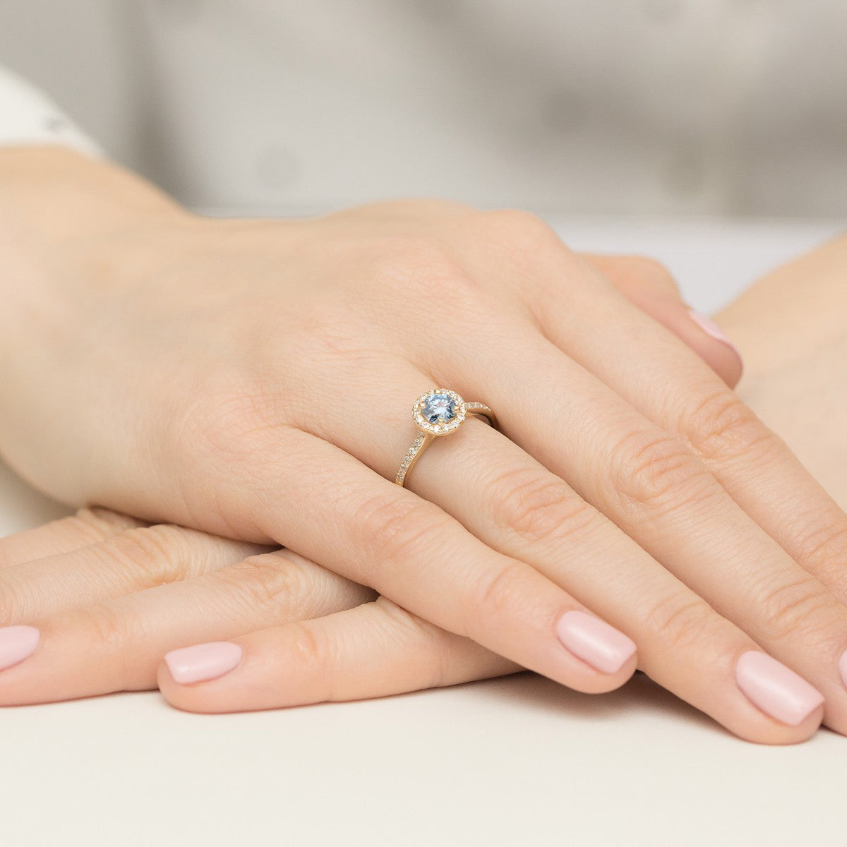 Inel Aur 14K cu Diamante Albastru de Laborator 0.74 ct