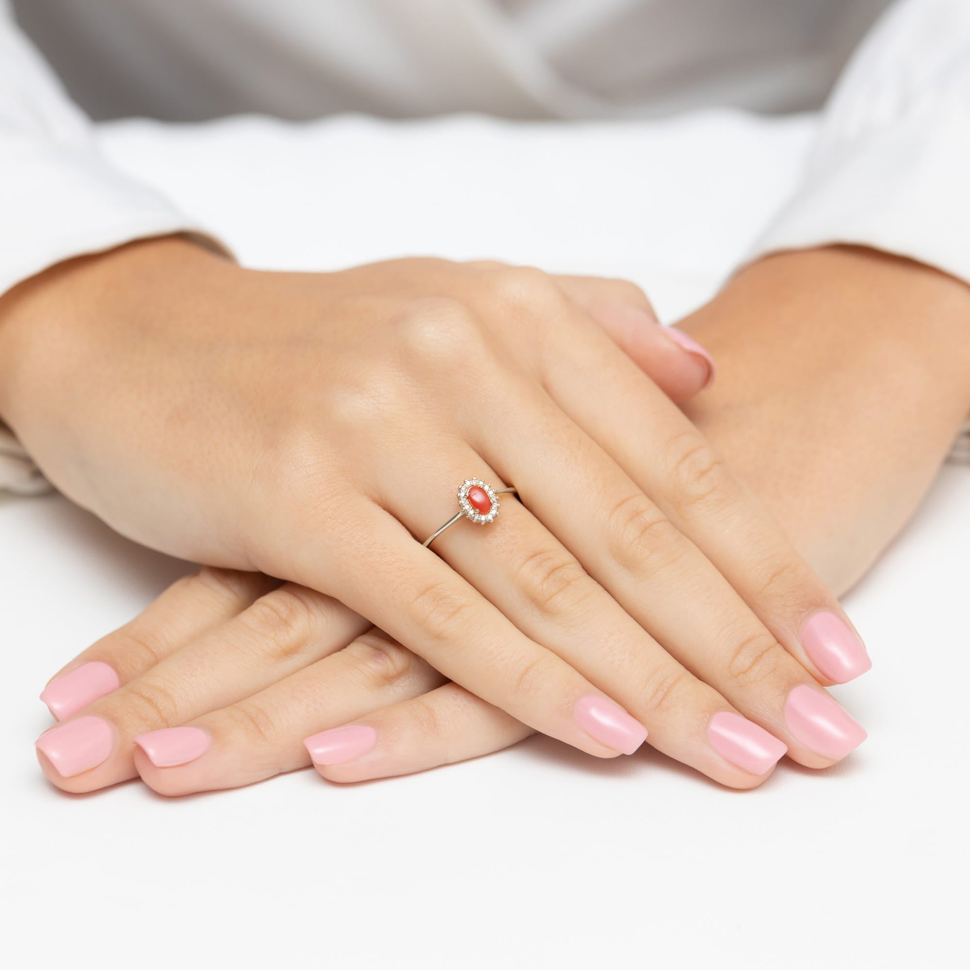 Inel Aur 9K cu Coral 0.20 ct si Diamante Naturale 0.08 ct