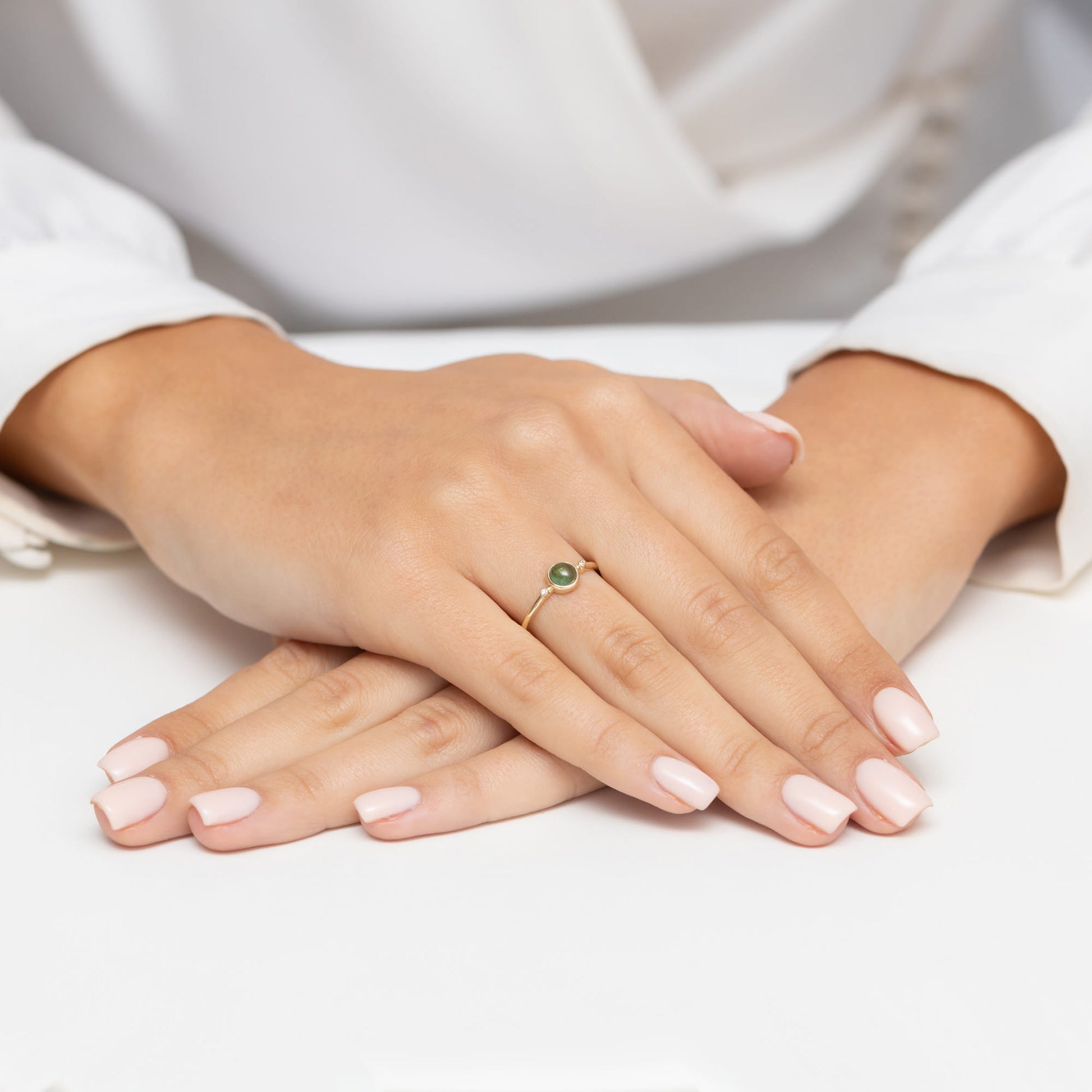Inel Aur 9K cu Green Tourmaline 0.60 ct si Diamante Naturale 0.01 ct