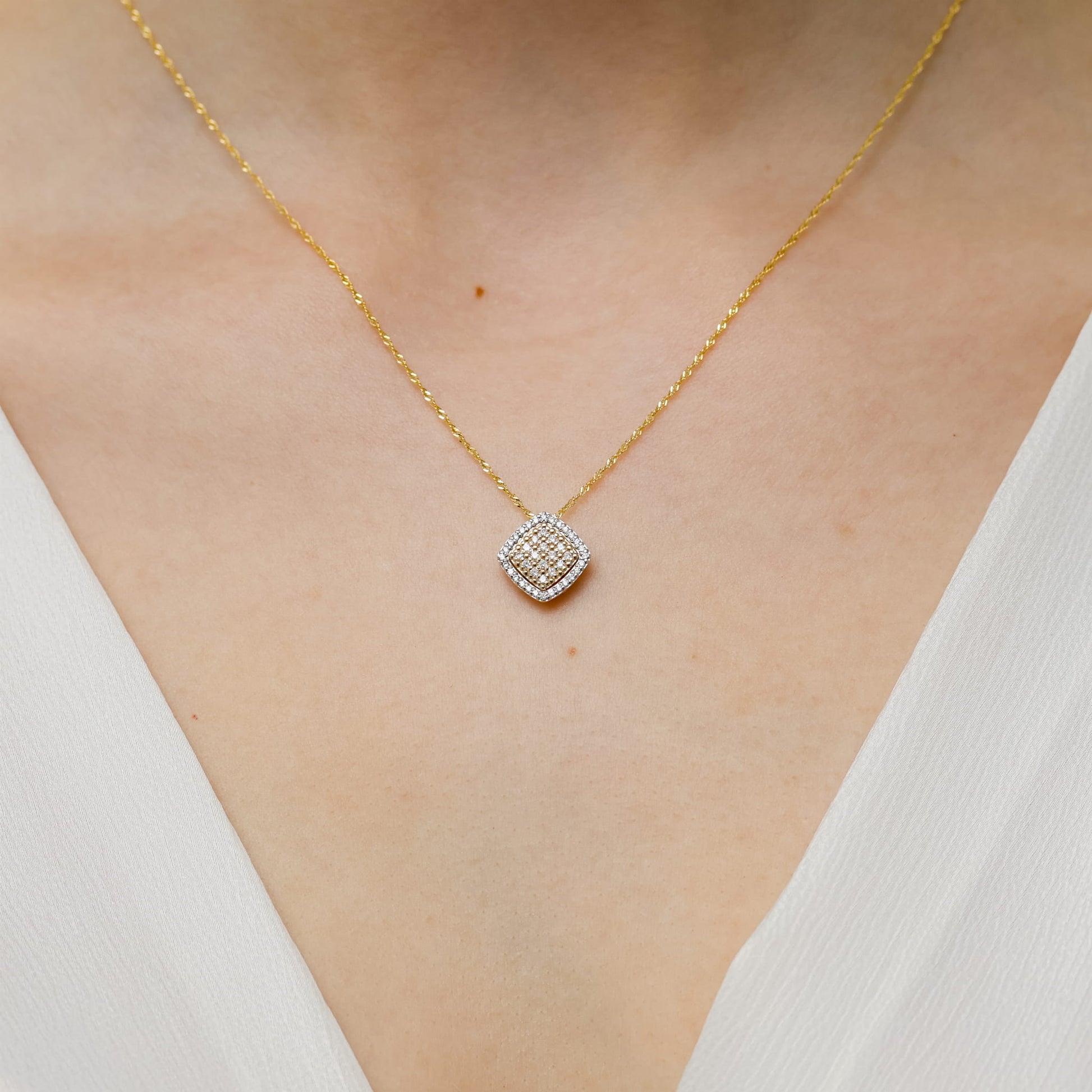 Pandantiv Aur 14K Z0568 Diamante 0.28ct
