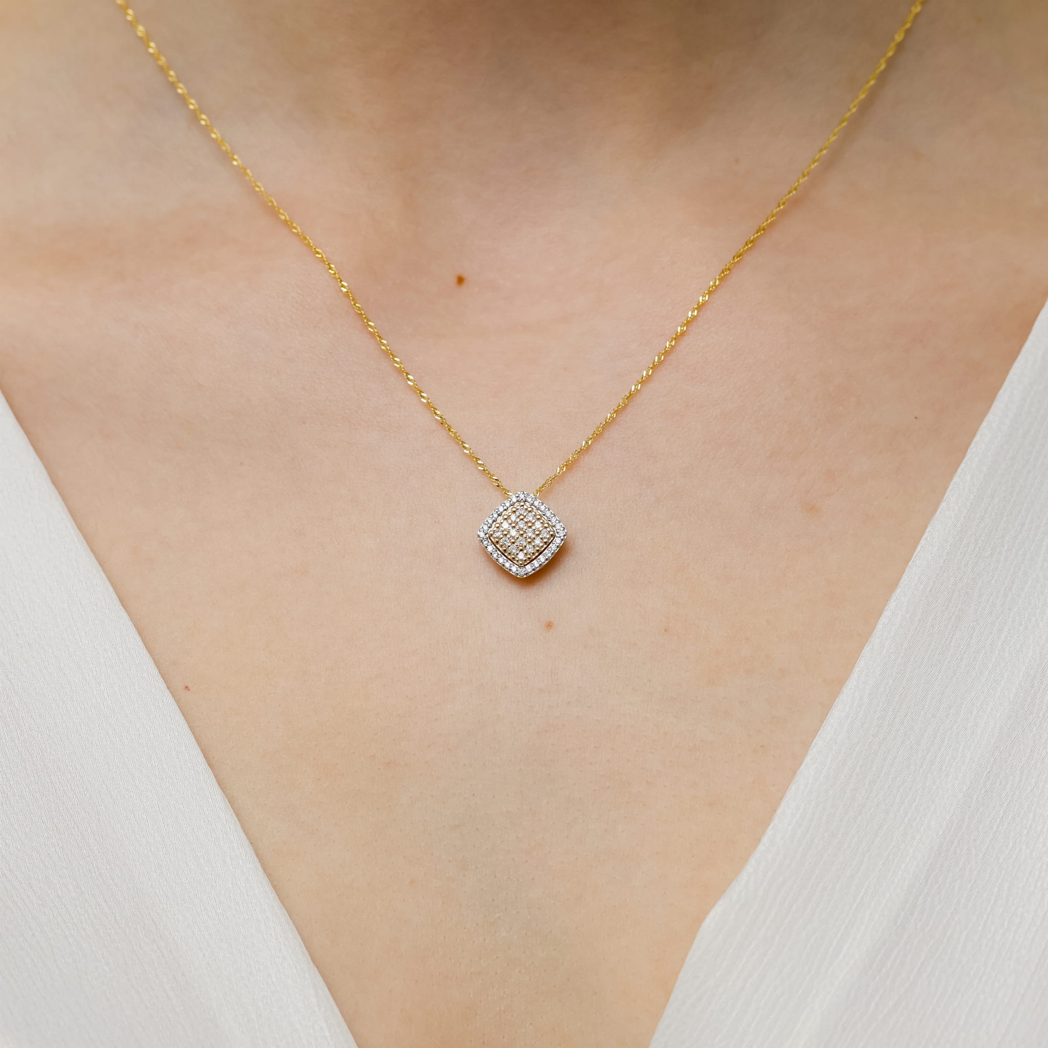 Pandantiv Aur 14K Z0568 Diamante 0.28ct