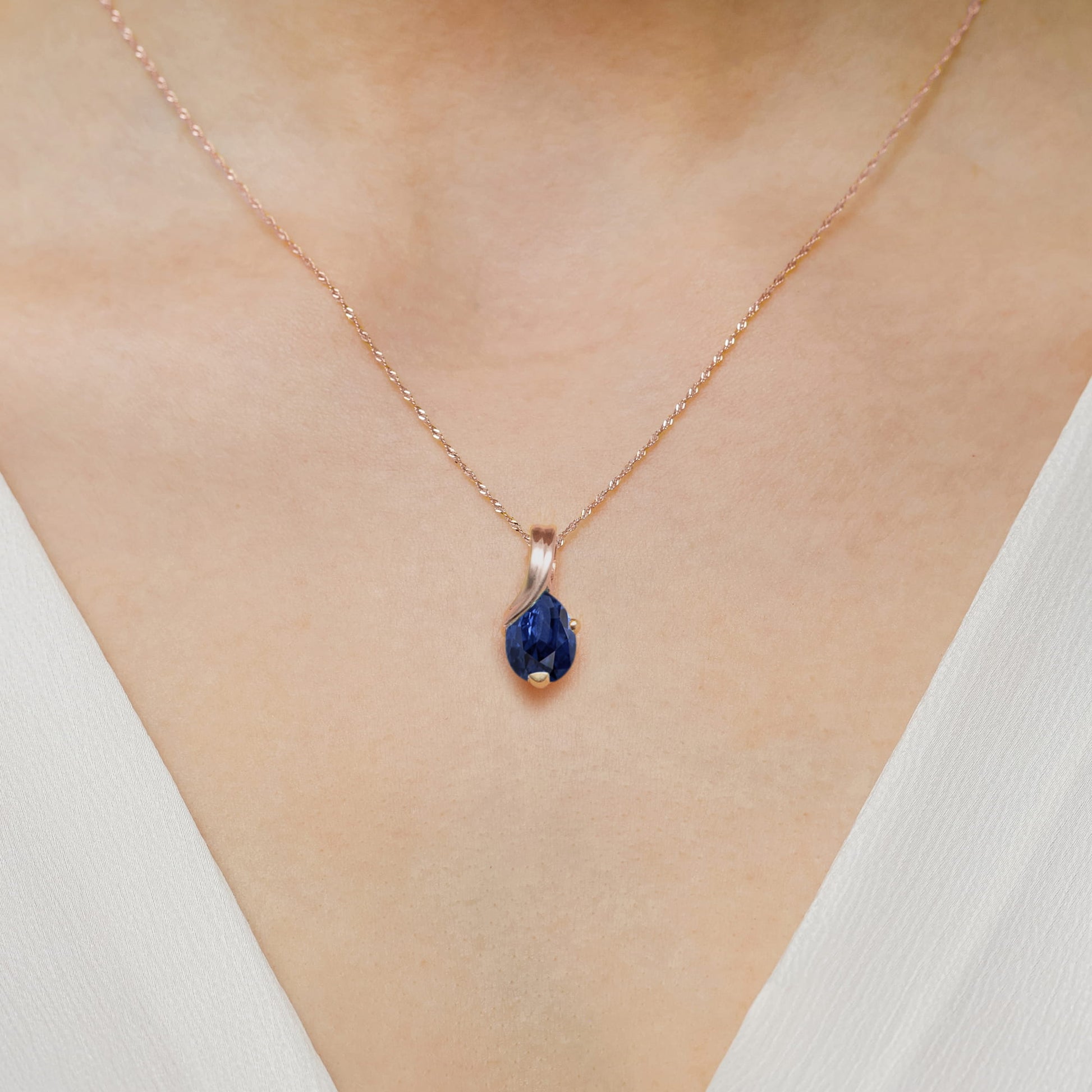 Pandantiv Aur 14K cu Safir 0,60 Carat