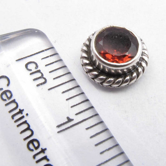 Cercei Argint 925 cu Garnet, 0.8 cm lungime