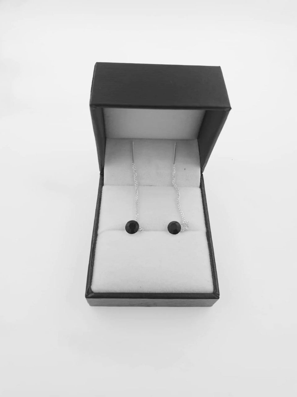 Cercei cu lant argint cu zirconii albe sau negre, 5 mm