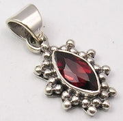 Pandantiv Argint 925 cu Garnet, 2.4 cm lungime