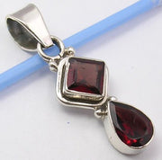 Pandantiv Argint 925 cu Garnet 3.3 cm lungime